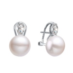 Pendiente de plata con perla 10,69mm  y zircoita ovalada con cierre omega