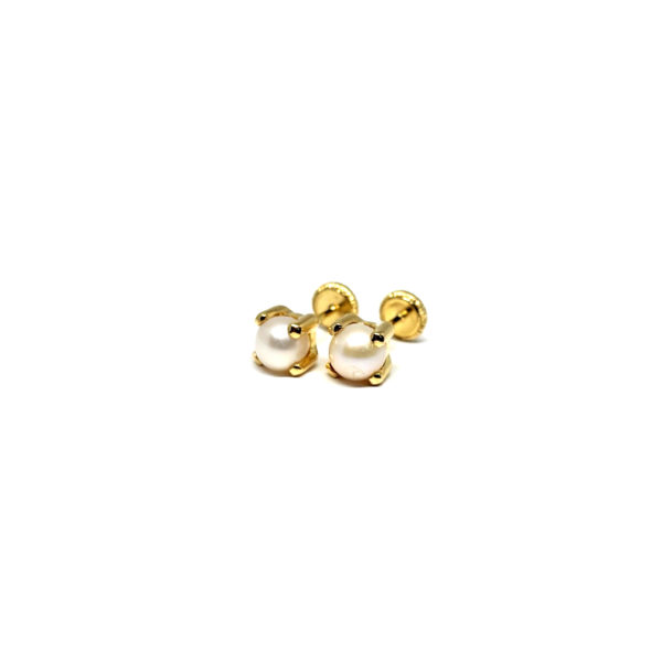 Pendiente de oro 18k con perla de 5mm y 4 garras